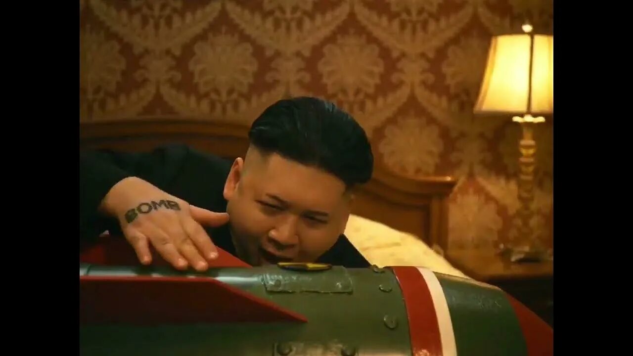 Lollybomb little. Little big lollybomb. Little big lollybomb. Little big lollybomb. Lollybomb little big перевод песни.