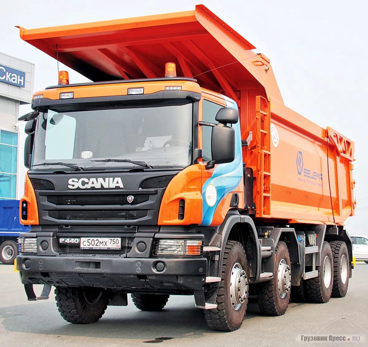 Scania p8x400. Scania p440 самосвал. Скания p400 самосвал. Скания XT p440. Карьерный самосвал Скания 2021.