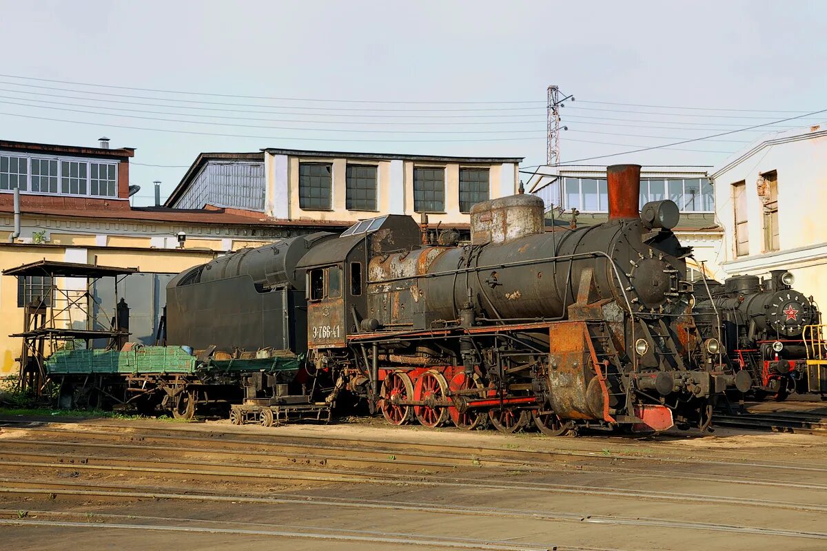 станция суриково красноярский край. паровоз л-1635 нижний тагил. фотофиксация на жд переездах. 9 ж д. �� canadian national railway (cni).