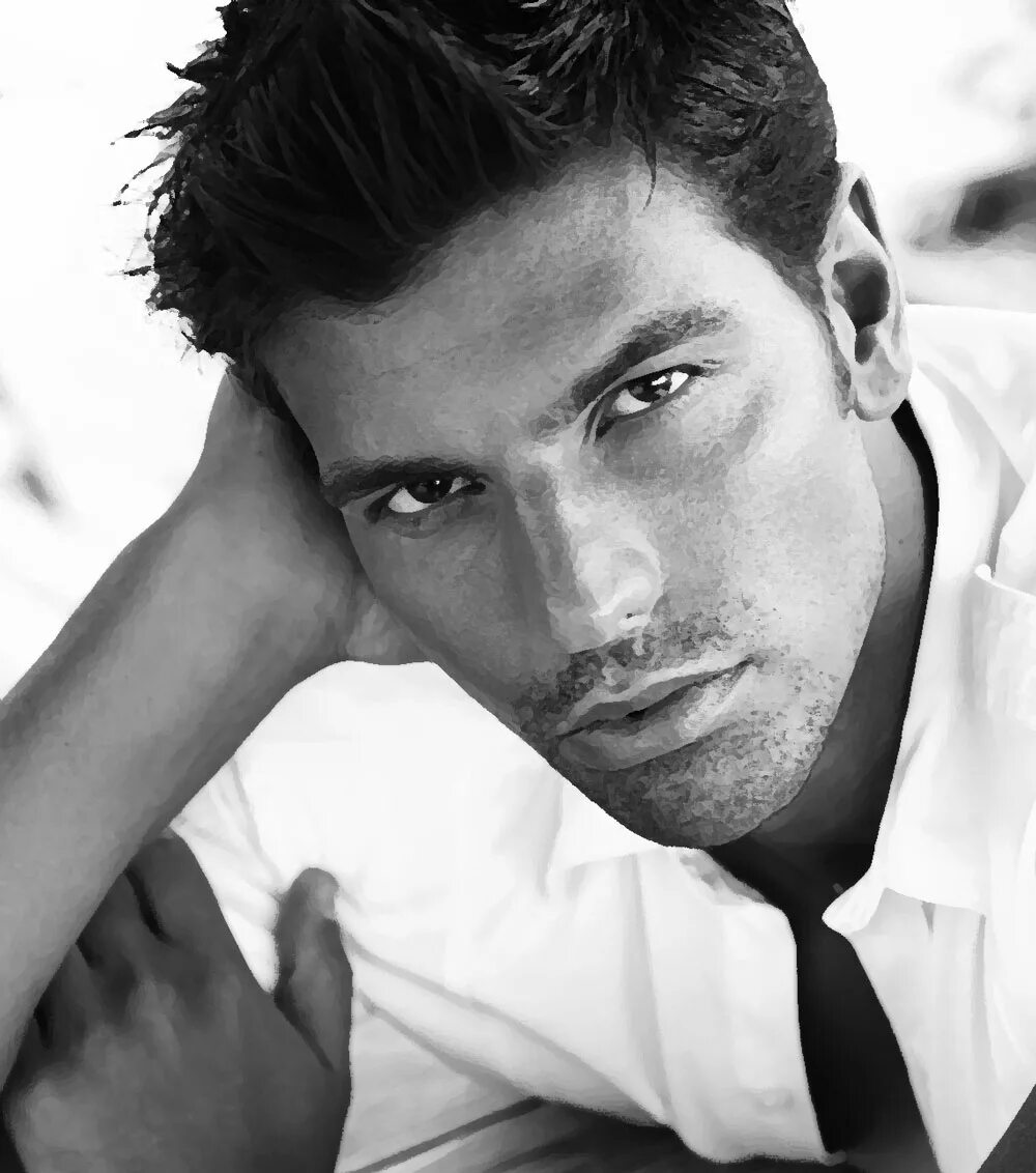 Красивый брюнет. Эйн сомнльхордер. Жгучий брюнет. Красивые мужчины брюнеты. Томассо медичи актер.