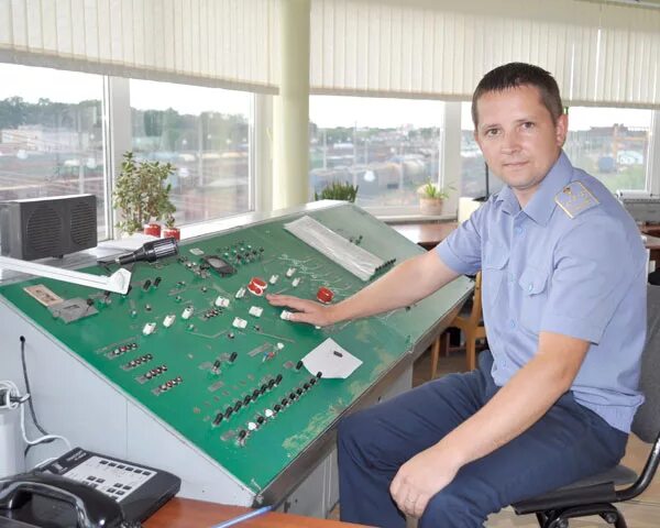 Оператор станционного поста централизации