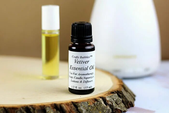 Vetiver Oil. Ветивер эфирное масло. Ессентиал ветивер. Ветивер young Living.