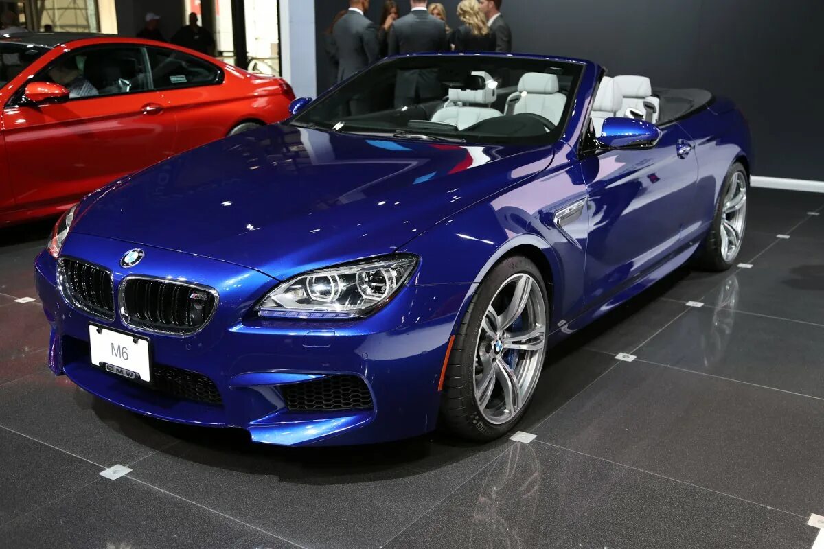 6 синего цвета. BMW m6 Blue. BMW m6 f13 синяя. BMW m6 Convertible. BMW m6 (Convertible) 2014.