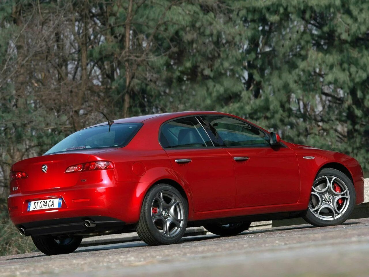 Альфа ромео седан. Alfa romeo 159 coupe. Альфа ромео седан. Машина alfa romeo 159. Alfa romeo 159 sportwagon.