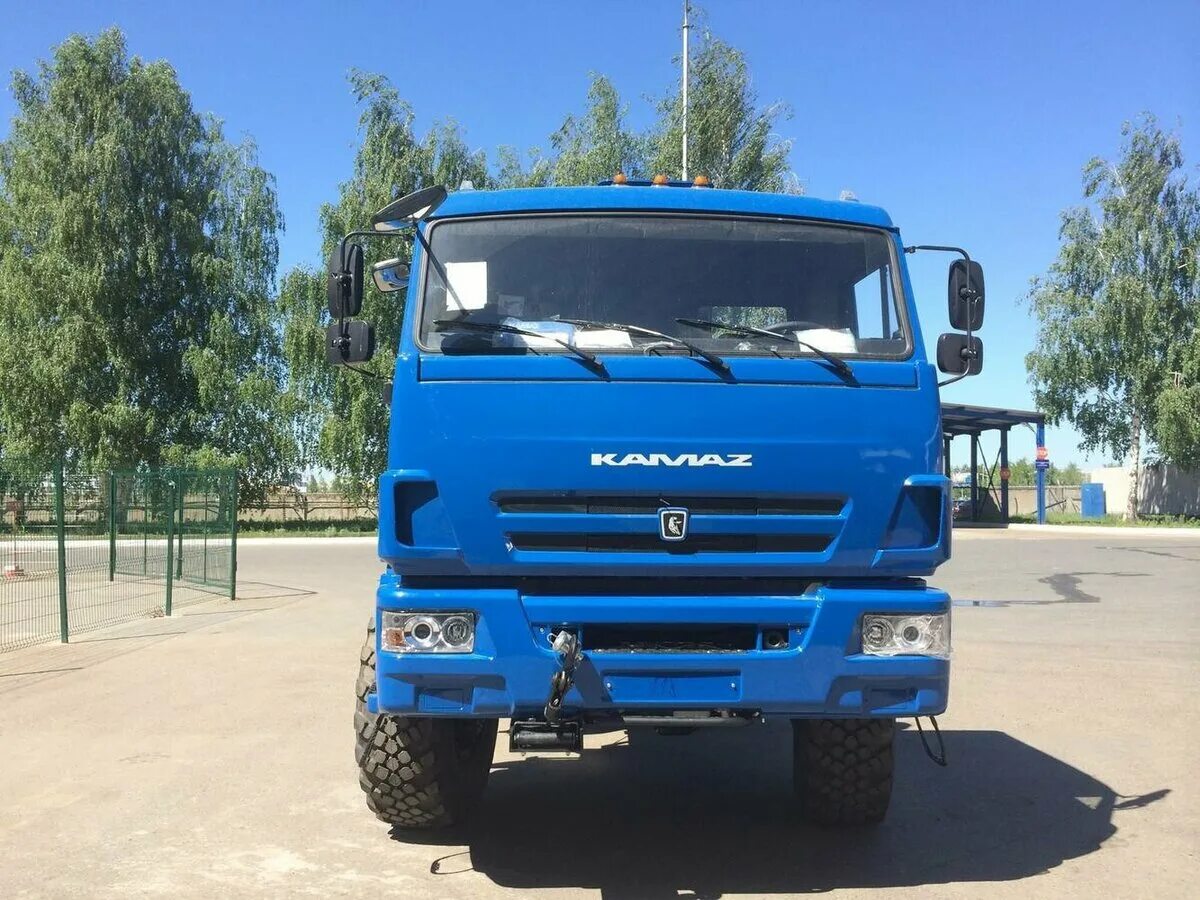 Новый камаз 43118. КАМАЗ 43118-6012-50. КАМАЗ 43118 синий. КАМАЗ 43118 бортовой. КАМАЗ 4318.