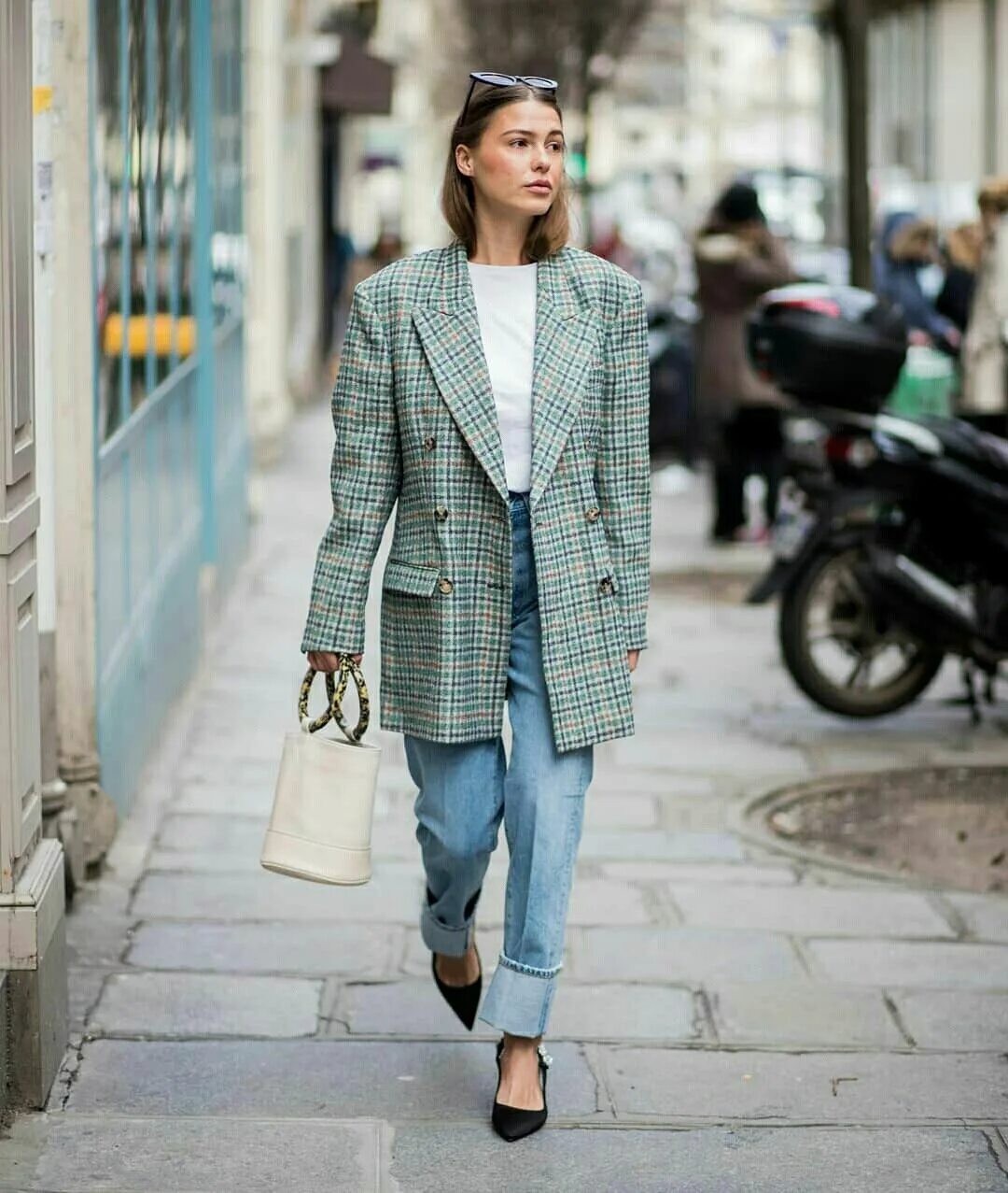 Пиджаки оверсайз девушки. Пиджак оверсайз женский hm. Пиджаки оверсайз девушки. Пиджаки оверсайз девушки. Пиджак оверсайз.