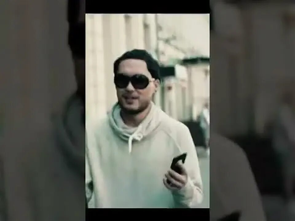 Тимати гуф поколение. Гуф и тимати поколение. гуф поколение. тимати и гуф москва. панама гуфа в клипе поколение.