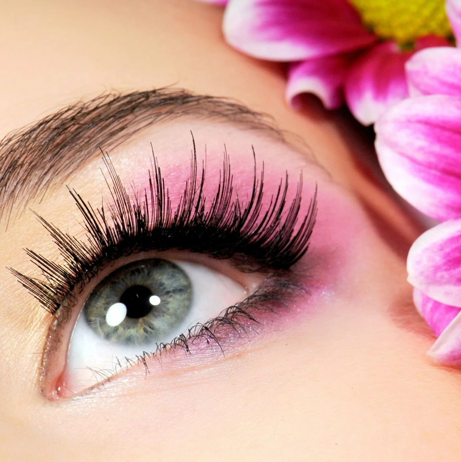 Наращивание ресниц детям. Нарастить ресницы. красивые ресницы. шикарные ресницы. красивое наращивание ресниц.
