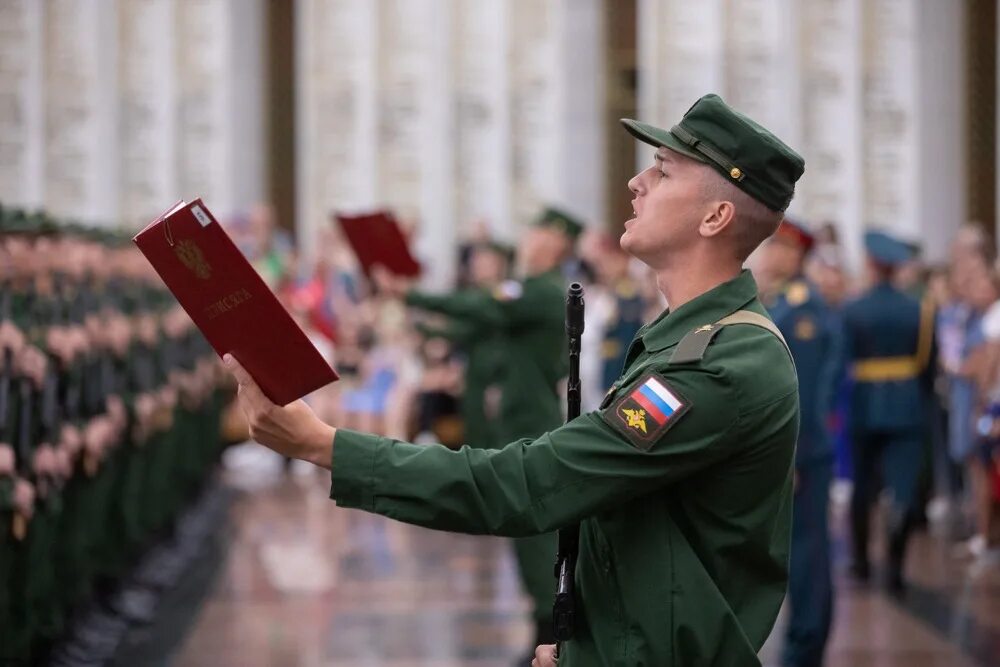 Приняли военно. Преображенский полк 2022. Преображенский полк присяга. Преображенский полк присяга 2022. Присяга 154 Преображенского полка 30 июля.