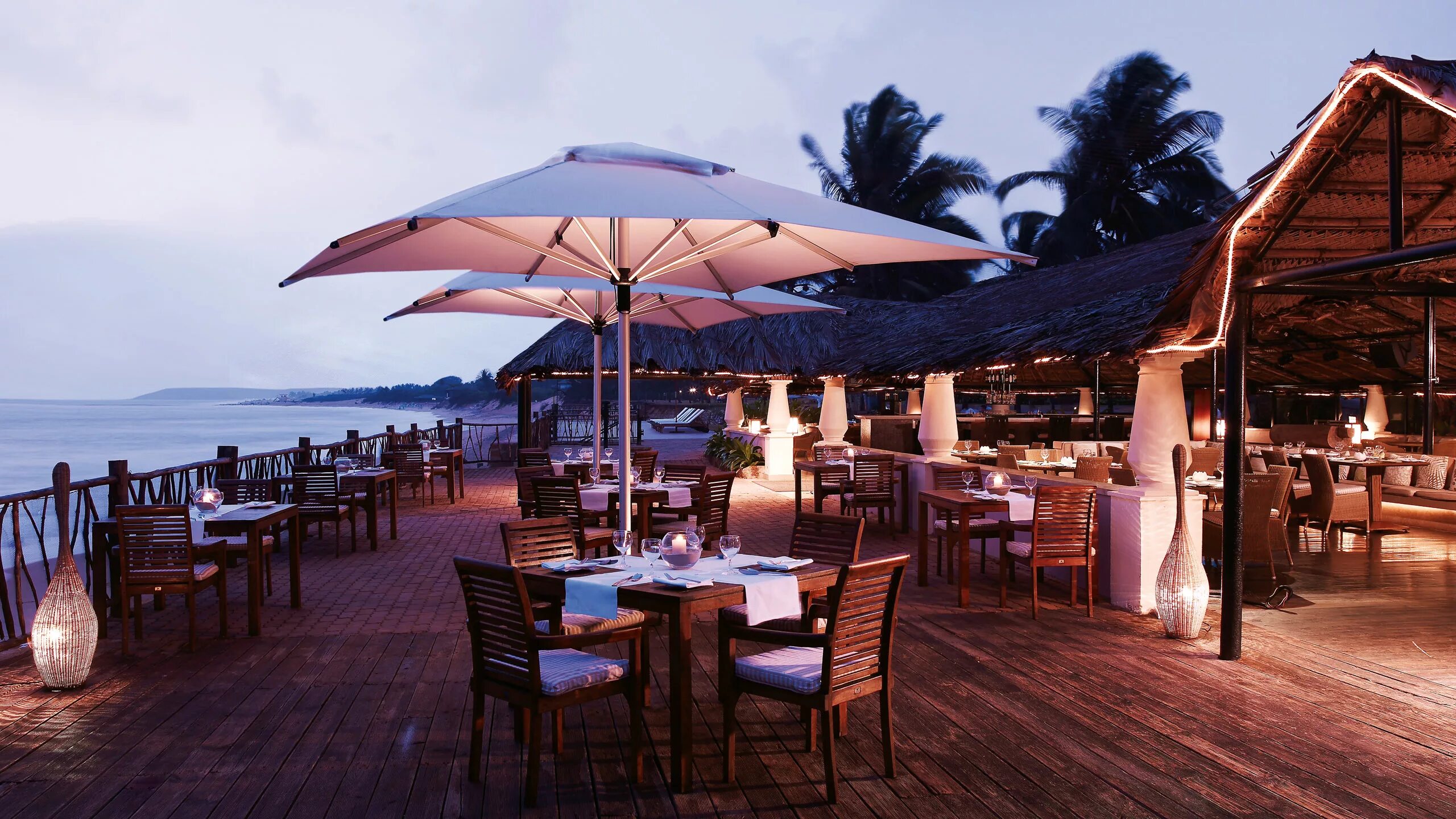 Niraamaya retreats surya samudra. Caravela beach resort 5 гоа. Отель гоа каравелла бич. Arabian sea beach resort 3 гоа. Arabian sands beach resort 3*.