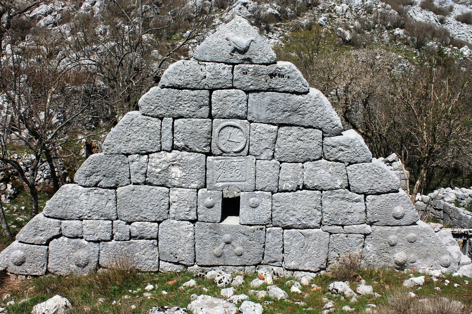 Дух деревни. Дмитровский. Турецкая деревня вертикально. Деревня духов. Дарк ангел пв.