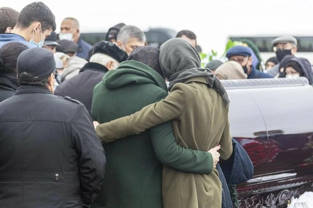 В Заинске простились. Похороны Владимира Малькова. Прощание с Александром Васильевым.