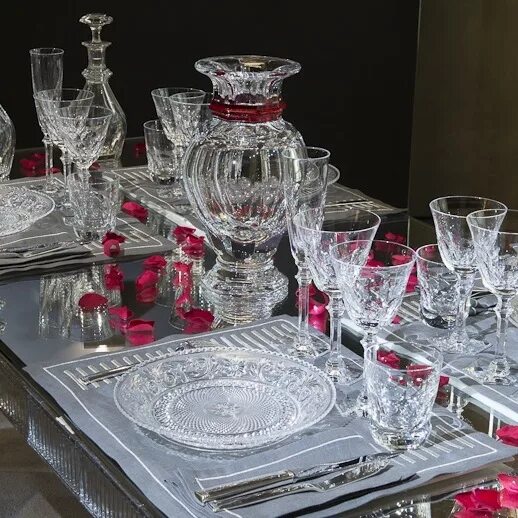 Хрусталь сервировка. Стекло баккара баккара хрусталь. baccarat хрусталь. баккара хрусталь салатник. баккара горка хрусталь.