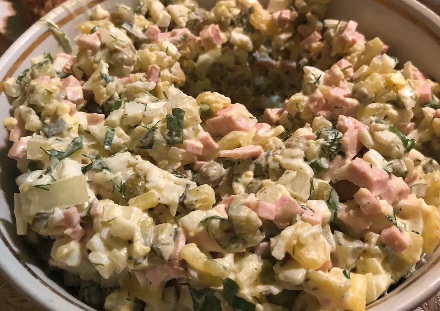 салат столичный классический. нужна ли картошка в оливье. оливье без картошки. оливье классика. 400 грамм картофеля это сколько штук.