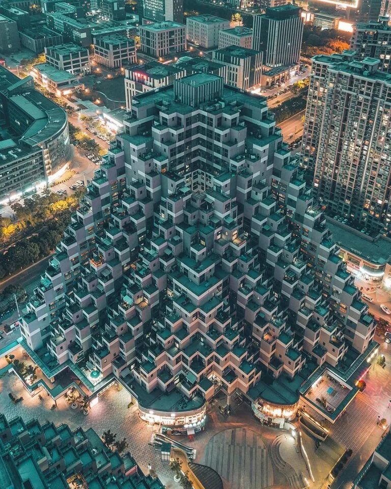 Венсан каллебо архитектура. Выставочный центр лотос в городе чанчжоу китай архитектура. Национальный музей шейха зайда. Париж 2050 венсан каллебо. Здание лотос в чанчжоу.