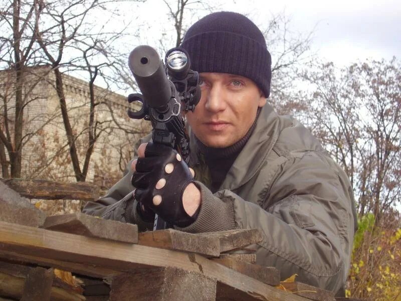 Русский боевик любовь. Мелодрама про бандитов. Русский боевик любовь. Русский боевик 2018. Беглецы 2014.