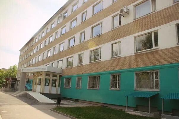 Кожзаводская 1 челябинск институт. Южноуральский региональный колледж челябинск. Уральский региональный колледж челябинск комсомольский проспект. Южноуральский технологический университет комсомольский проспект. Юуту университет челябинск.