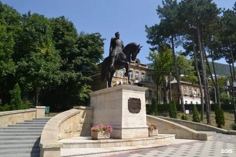 Памятники в пятигорске