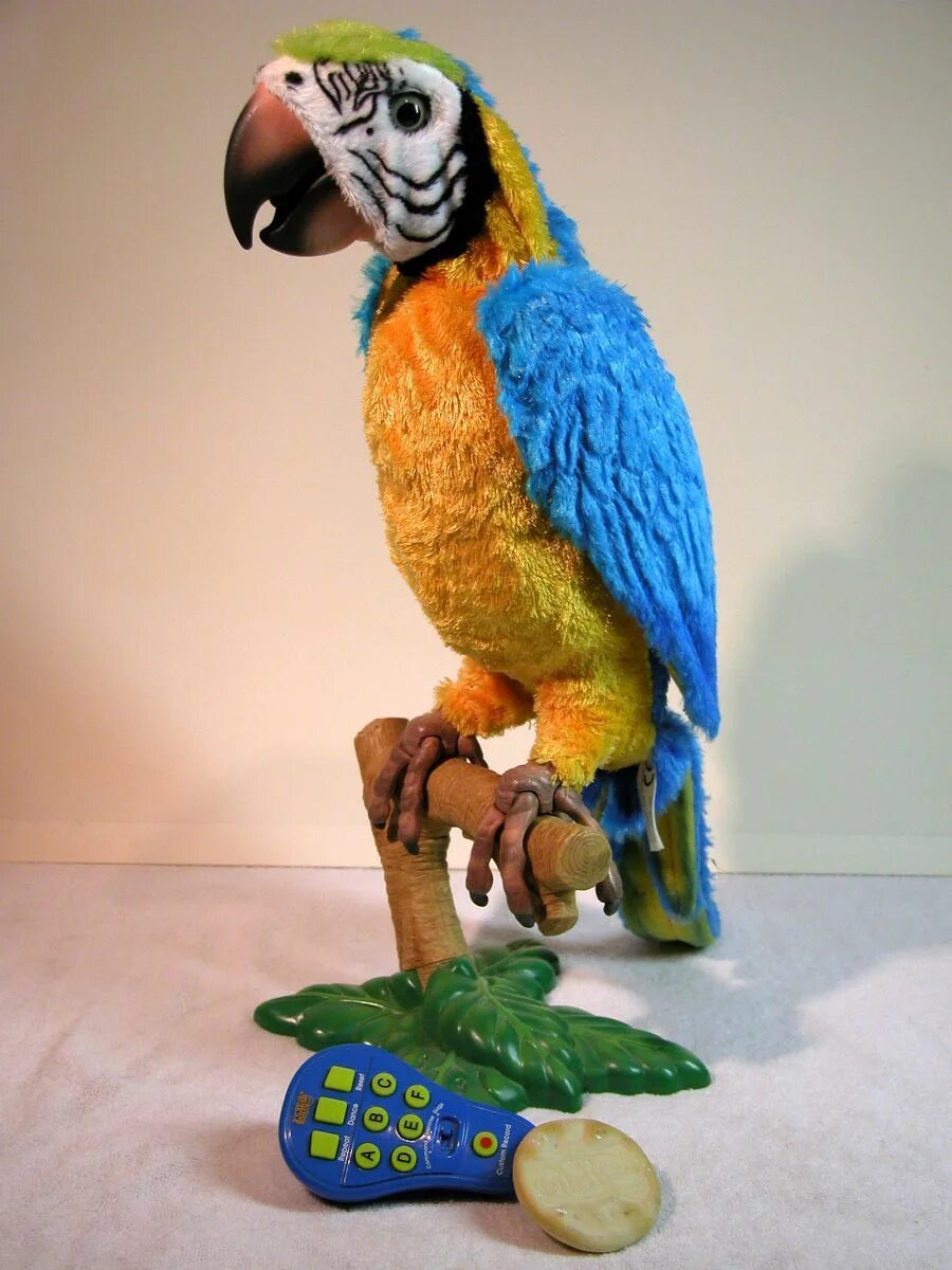 Говорящий попугай 4. FURREAL попугай ара. Попугай Хасбро. Игрушечный попугай ара волнистый попугай. Попугай фур Реал.
