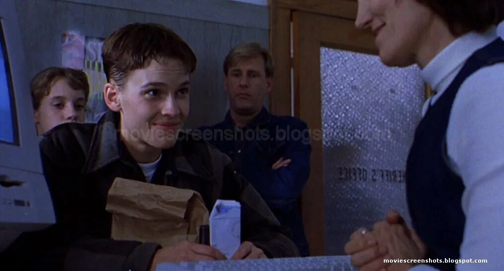 Парни не плачут реальная история. Парни не плачут смысловые. Парни не плачут фильм 1999. Парни не плачут фильм 1999. Парни не плачут фильм.