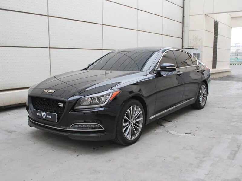 Генезис номер телефона. Hyundai Genesis 3. Хендай Генезис 2. Hyundai Genesis drive2. Решетка на Genesis g80.