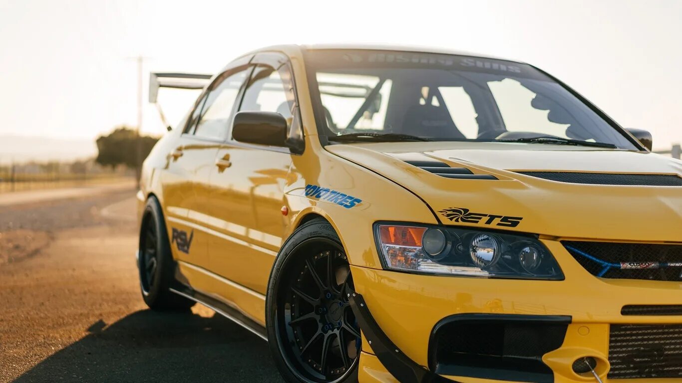 Mitsubishi evo 8. Митсубиси Лансер Эволюшн. Митсубиси Лансер Эволюшн 8. Mitsubishi Lancer Evolution VII.