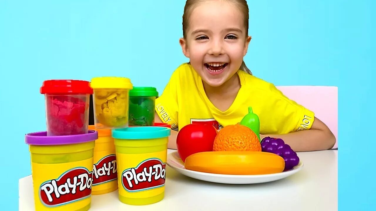 Play Doh фрукты. Лепим плей до. Маша плей до. Лёгкие фигуры из Play-Doh.