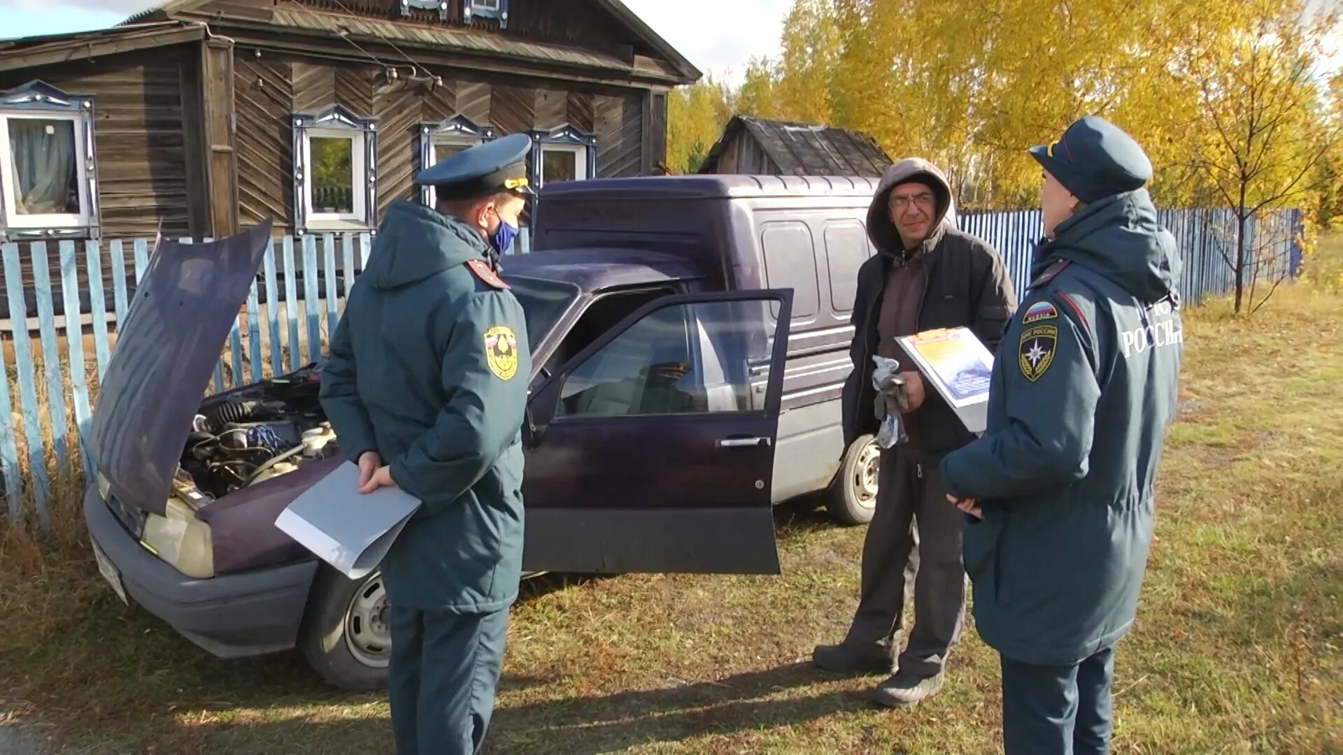 Пожарные проверили печи. МЧС России Ревда Свердловская область. Починок Ревда. Новости Ревды Свердловской области.