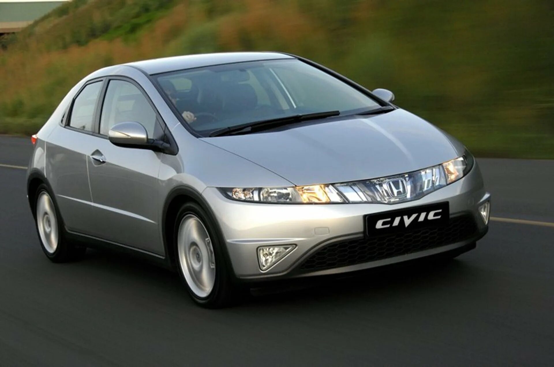 Honda civic фото. Honda Civic 8 хэтчбек. Honda Civic 2006. Honda Civic 2006 Hatchback. Honda Civic 2008 хэтчбек.