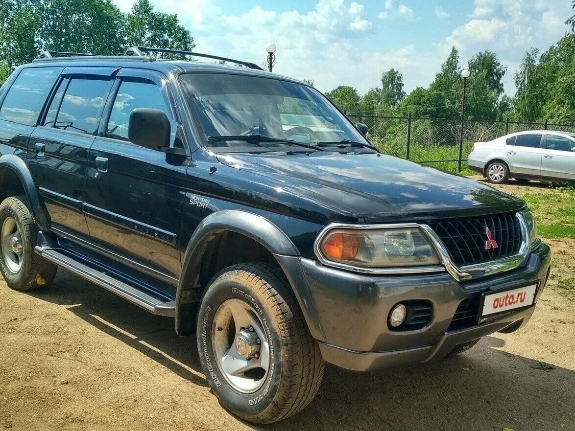 Pajero 2000 год. Mitsubishi Pajero Sport 2000. Митсубиши Монтеро спорт. Mitsubishi Montero Sport 2000. Mitsubishi Montero Sport 1996.