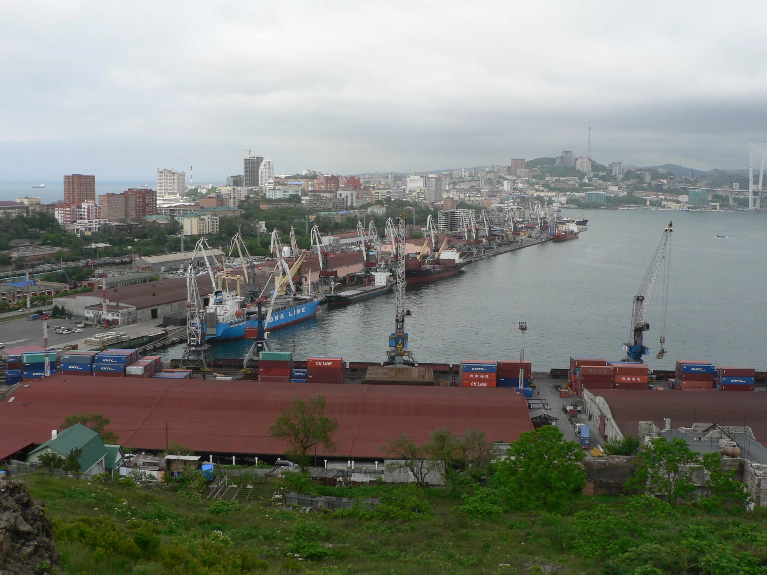 Vladivostok port. Порт Владивосток. Морской порт Владивосток, Владивосток. Морпорт Владивосток. Японское море порт Владивосток.