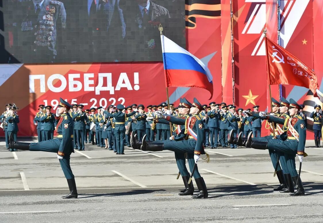 Октябрьская площадь Пермь парад Победы. Парад Победы Пермь 2022. Парад 9 мая 2022 Пермь. Парад Победы в Перми 2023. Видео победы 9 мая