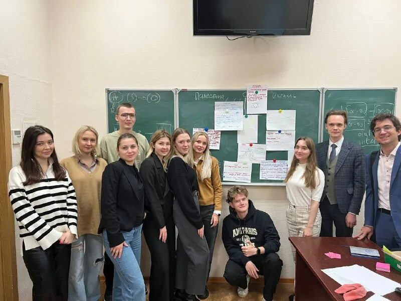 Дипломатическая встреча. Факультет дипломатии. Восточный факультет мгимо. Дипломат фото. Кафедрой 2013.