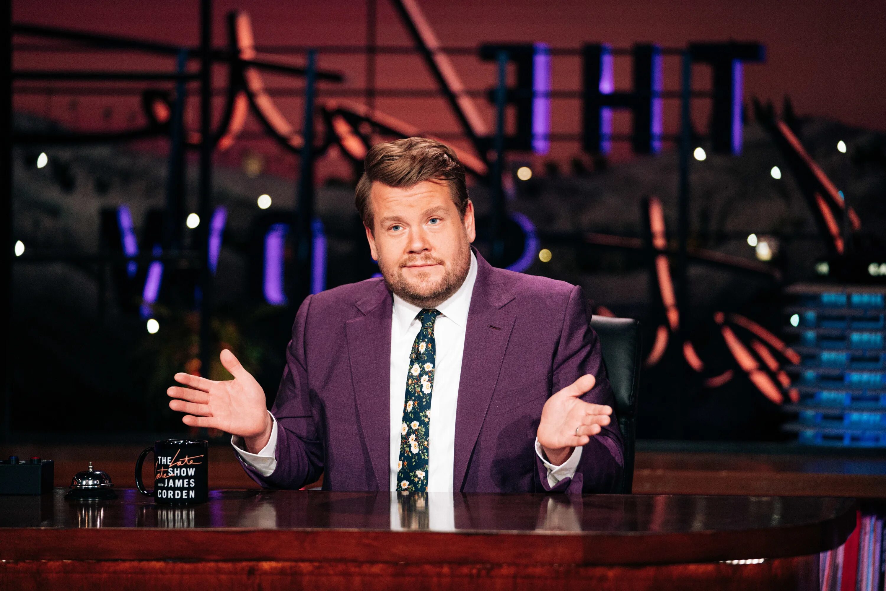 Шоу James Corden. Шоу late late show. Shown james