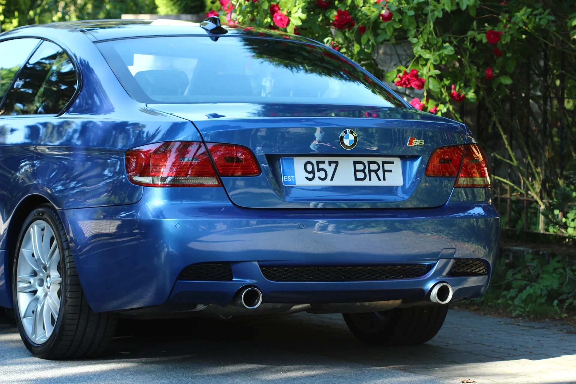 Bmw 3 задний. BMW m3 e92 зад. БМВ м3 335.