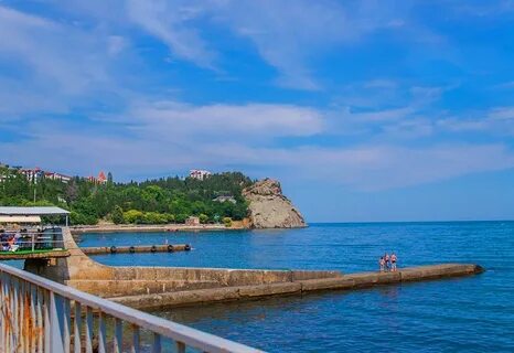 Море крыма алушта