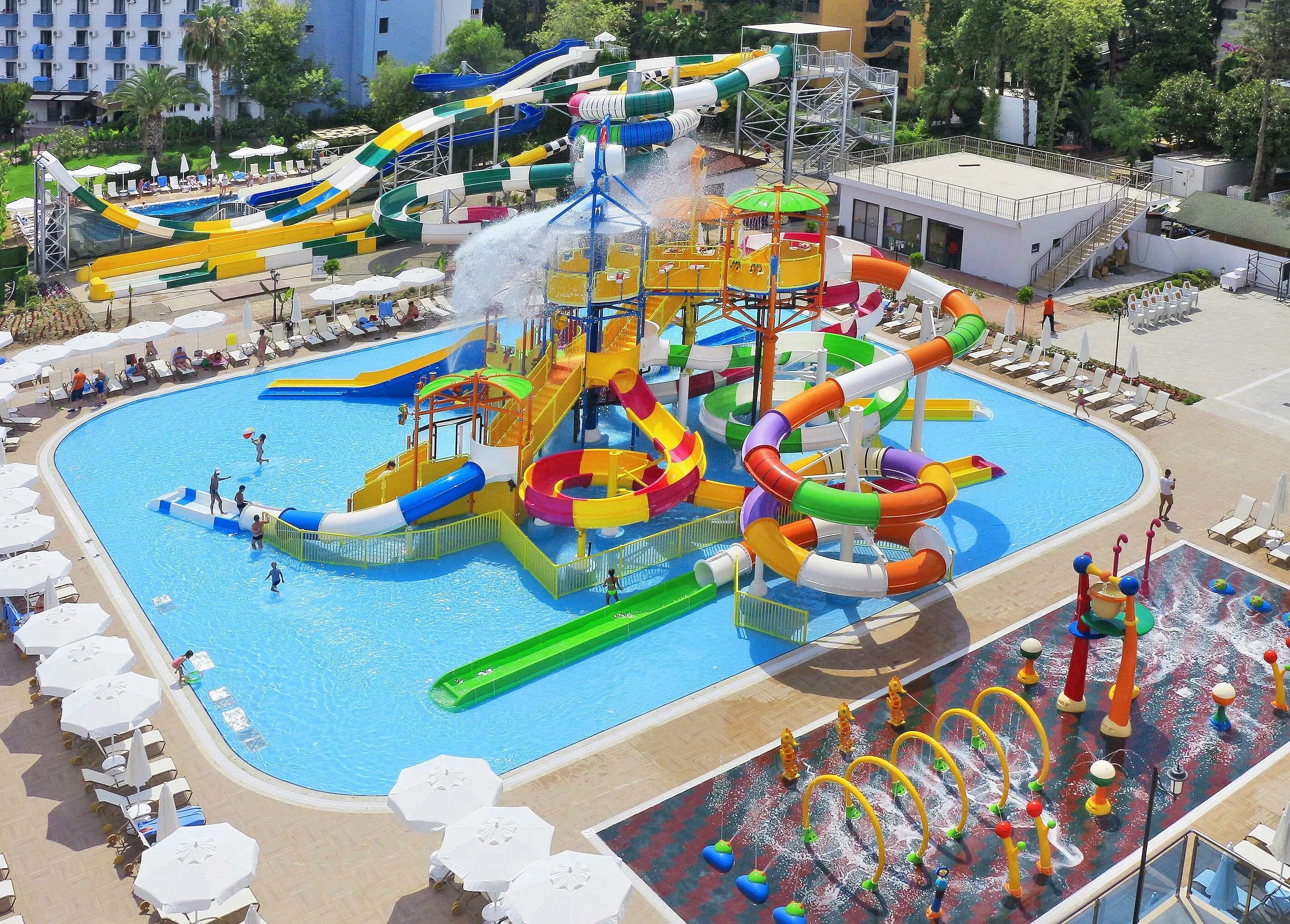 Дети 4 турция. Latanya park resort 4 турция. Отель турташ клаб в турции. Отель grand sunlife 4*. Детский клуб в турции.