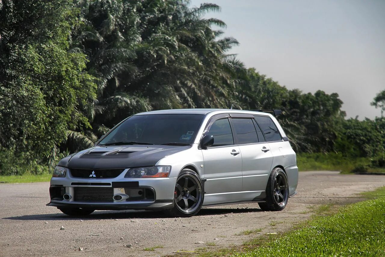 Mitsubishi Lancer Evolution IX Wagon. Mitsubishi Evolution 9 Wagon. Mitsubishi Lancer EVO 9 Wagon. Mitsubishi Lancer EVO 6 Wagon. Lancer wagon