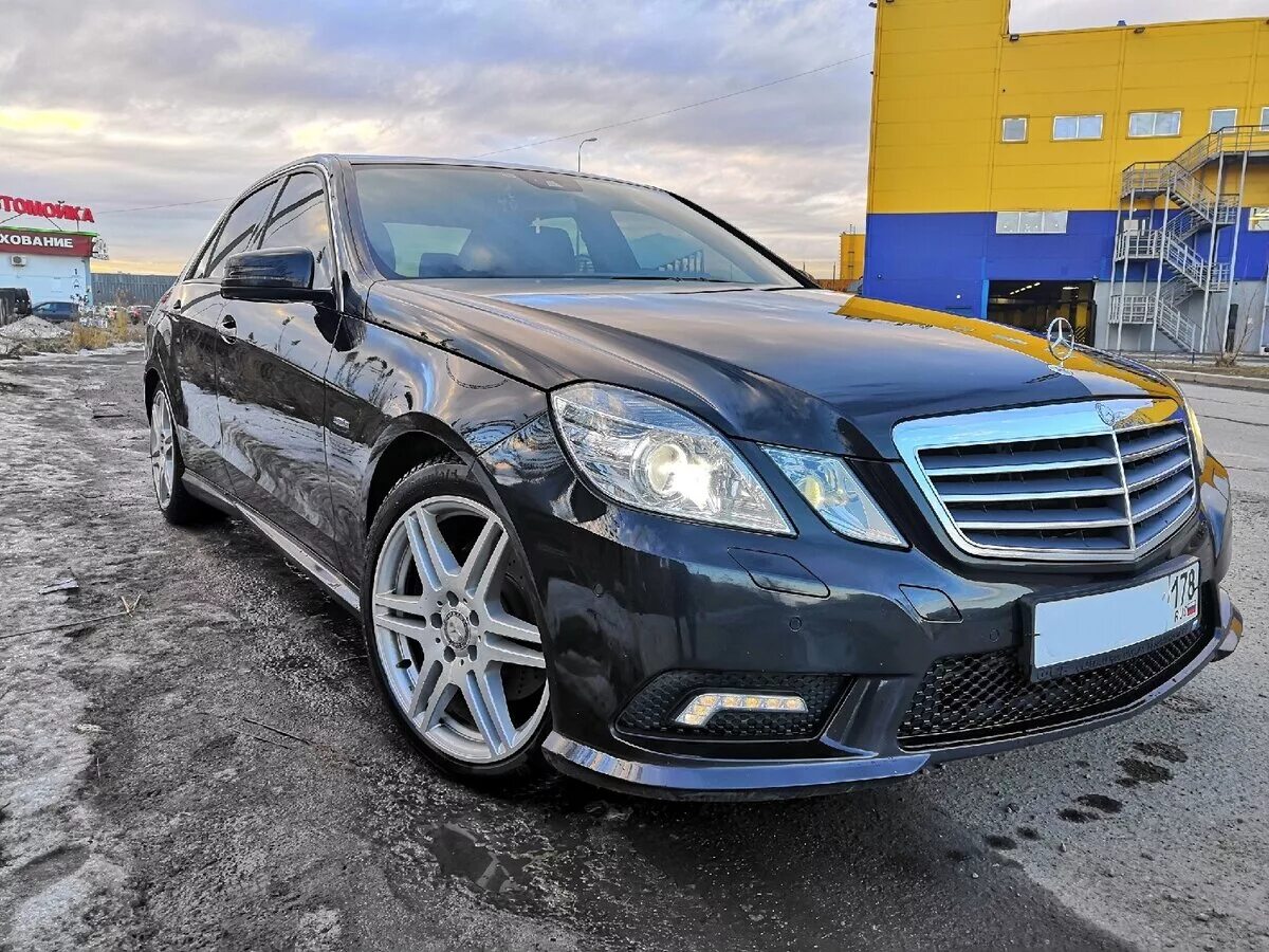 Mercedes e200 2011. 212 мерседес 2005. W212 2011 год. W212 2011 год. Mercedes-benz w212.