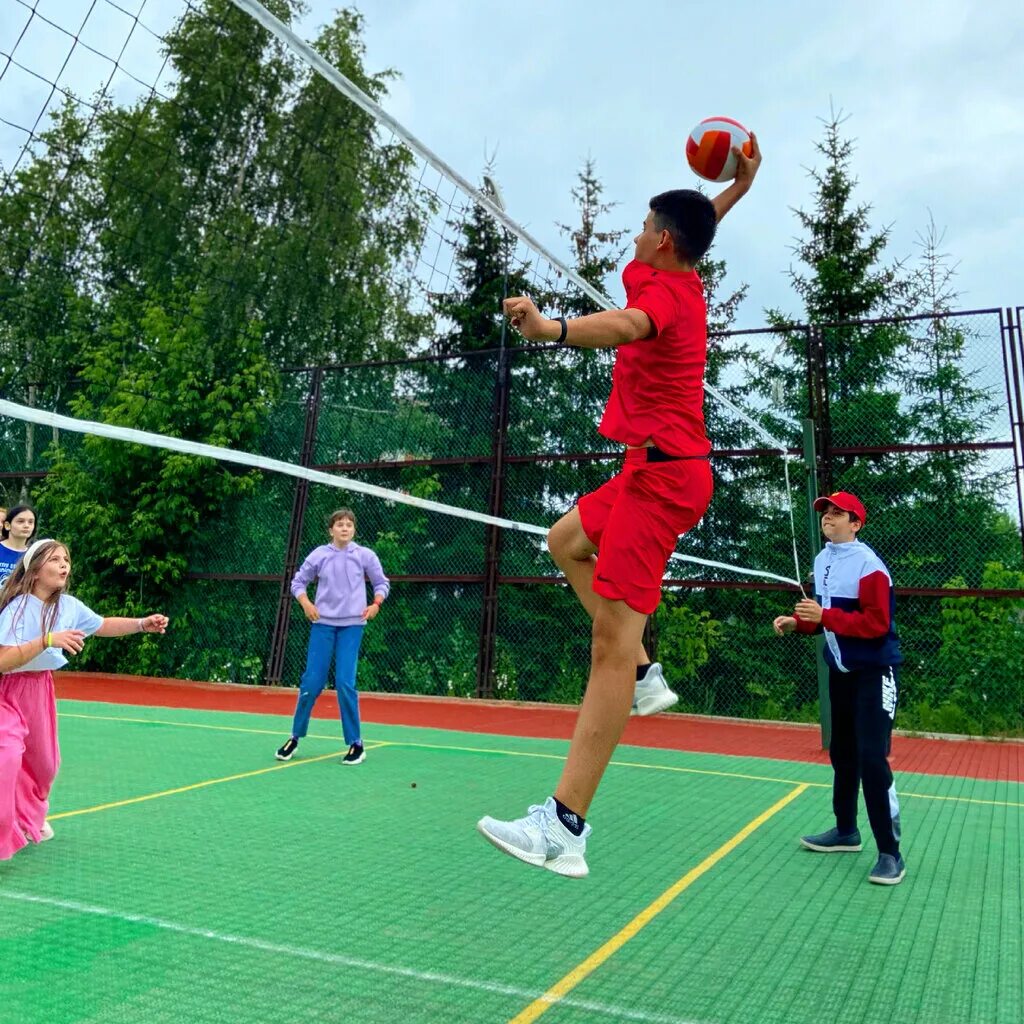 Oxford camp эдем. Оксфорд кэмп лагерь. Лагерь оксфорд в подмосковье. Лагерь оксфорд в подмосковье. Oxford camp азимут.