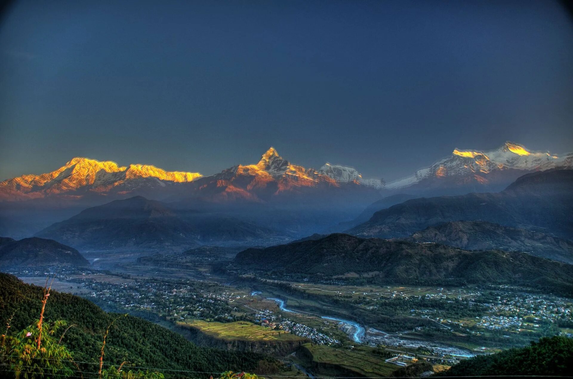 Непал шри. Покхара. Pokhara Непал. Катманду Непал горы. Покхара Гималаи.