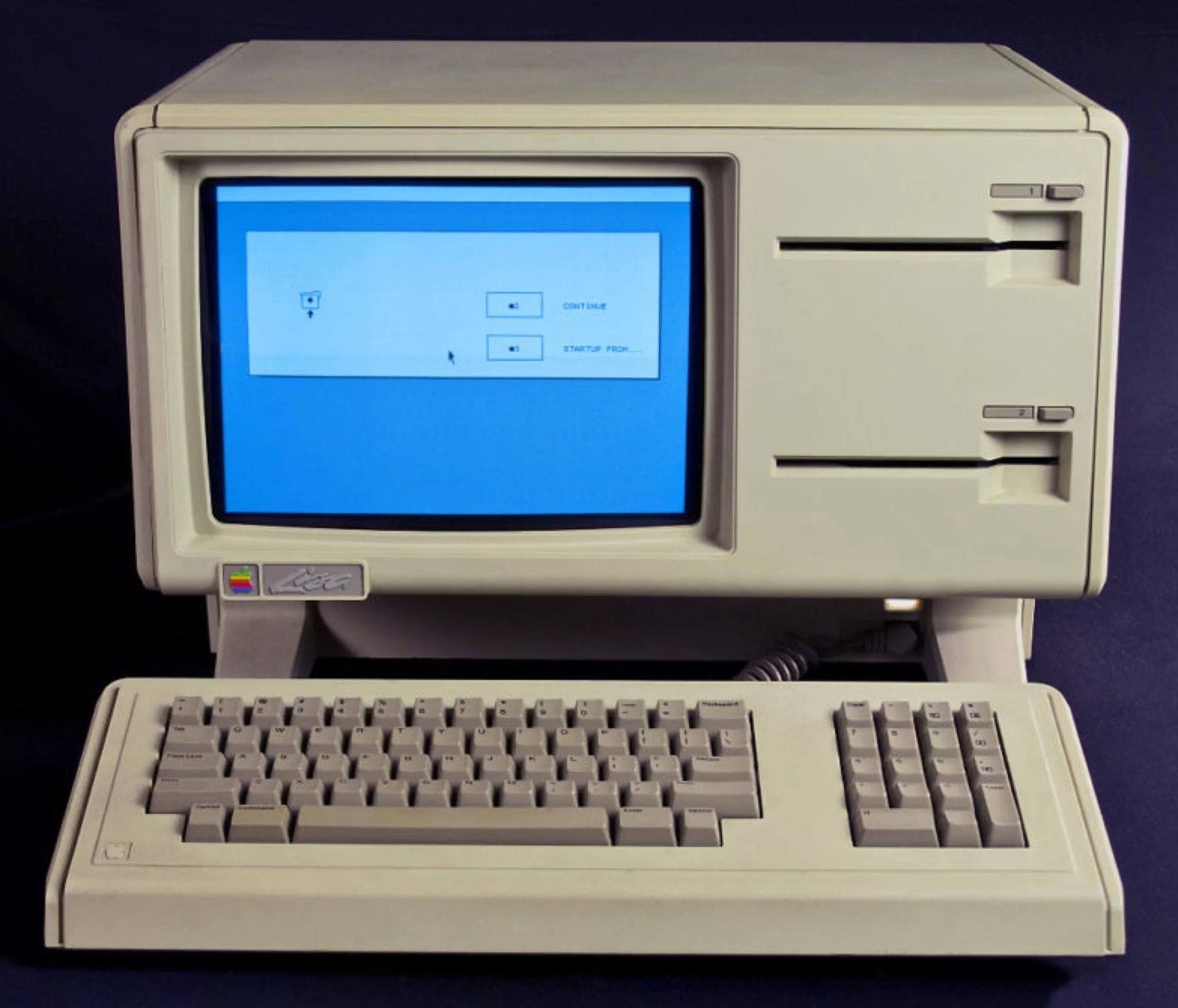 1 личный компьютер. Apple Lisa 1983. Компьютер Lisa 1983. Макинтош 1983.