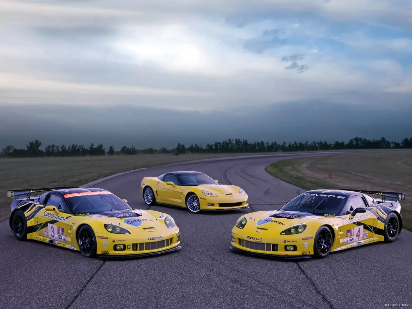 Как играть в желтую машину. Chevrolet Corvette c6.r Leman. Chevrolet Corvette c6r. Yellow Chevrolet Corvette c6.r. Chevrolet Corvette c6 Leman.