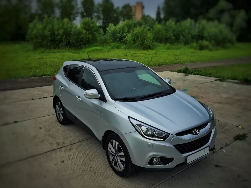 Купить хундай в омске. Hyundai 35 ix35. Hyundai Solaris ix35. Hyundai ix35 Sport. Hyundai ix35 (категория «b»).