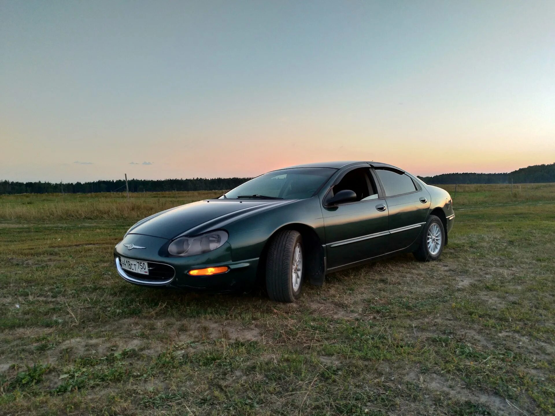 Крайслер 2000 года. Крайслер Конкорд 2000. Chrysler Concorde 2. Крайслер Конкорд 2000 год. Chrysler Concorde 2002.