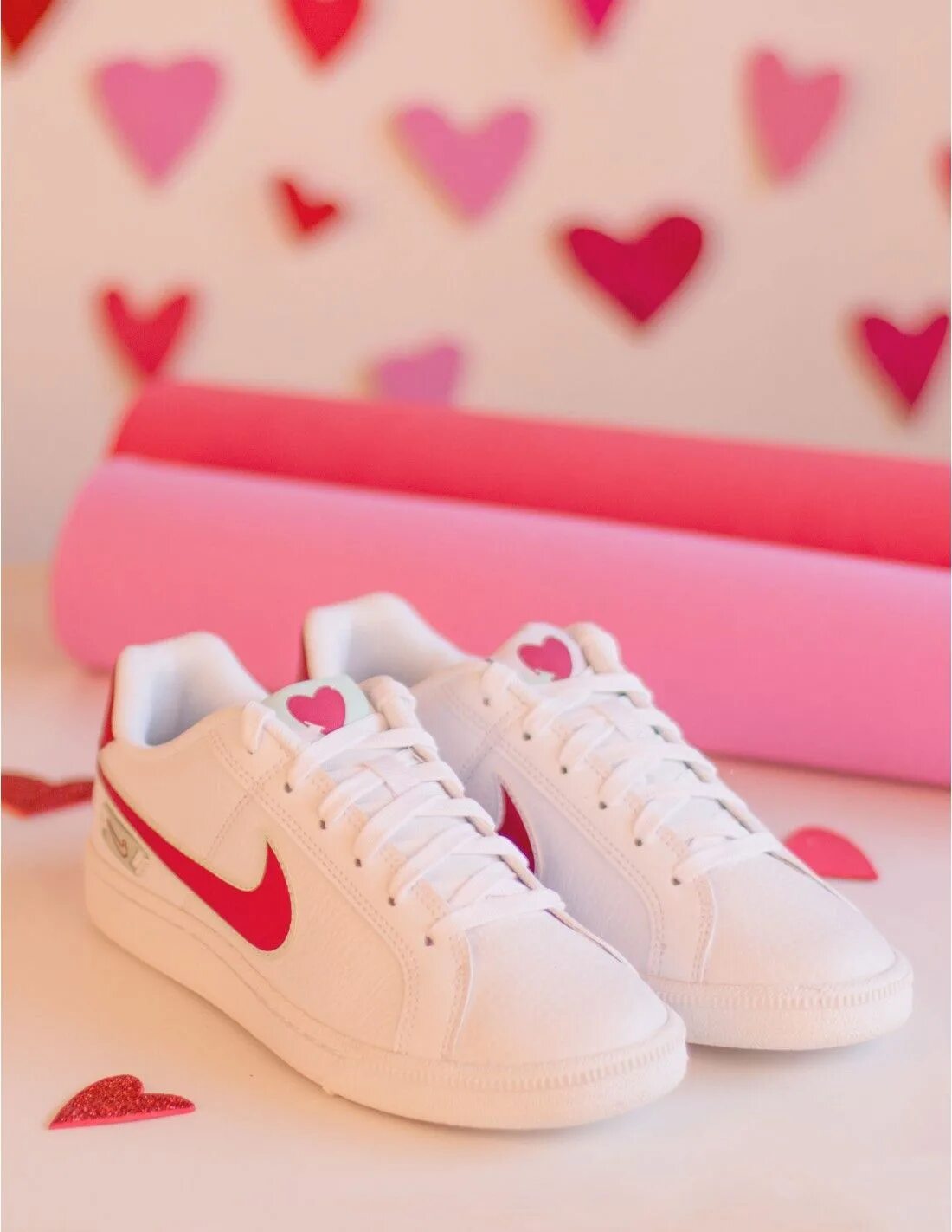 Найк Валентинс. Найки Валентинес дей. Nike Court Valentines Day. Найк с сердечками