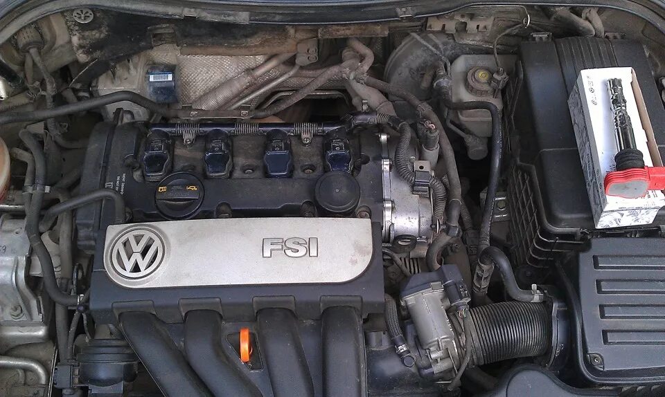 Vw b6 2.0. Пассат б6 2.0 FSI. Двигатель Пассат б6 2.0 FSI. Двигатель Фольксваген Пассат б6. Passat b6 2.0 FSI двигатель.