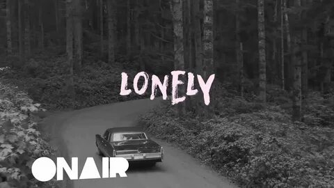 Am lonely песня