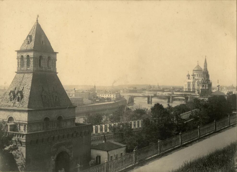 Боголюбов. Московский кремль российская империя. Воробьев вид московского кремля 1818. Московский архив министерства иностранных дел 19 век. Москва 1878.