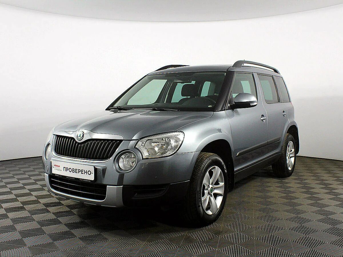 Шкода йети 2012 год. Skoda Yeti 2012. Шкода етти серая. Шкода Йети 1.2 2012. Шкода етти серая 2012.